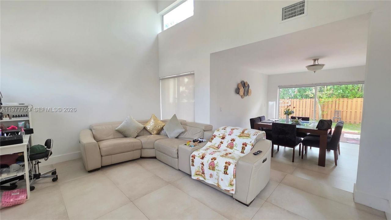 15856 SW 112th Ter, Miami, FL 33196 Photo