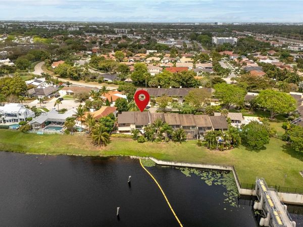 5692 Santiago Cir, Boca Raton, FL 33433