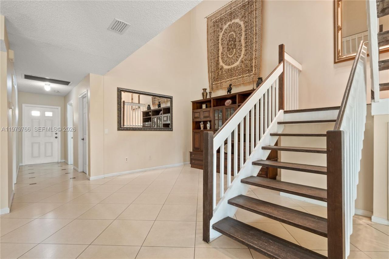 5692 Santiago Cir, Boca Raton, FL 33433 Photo