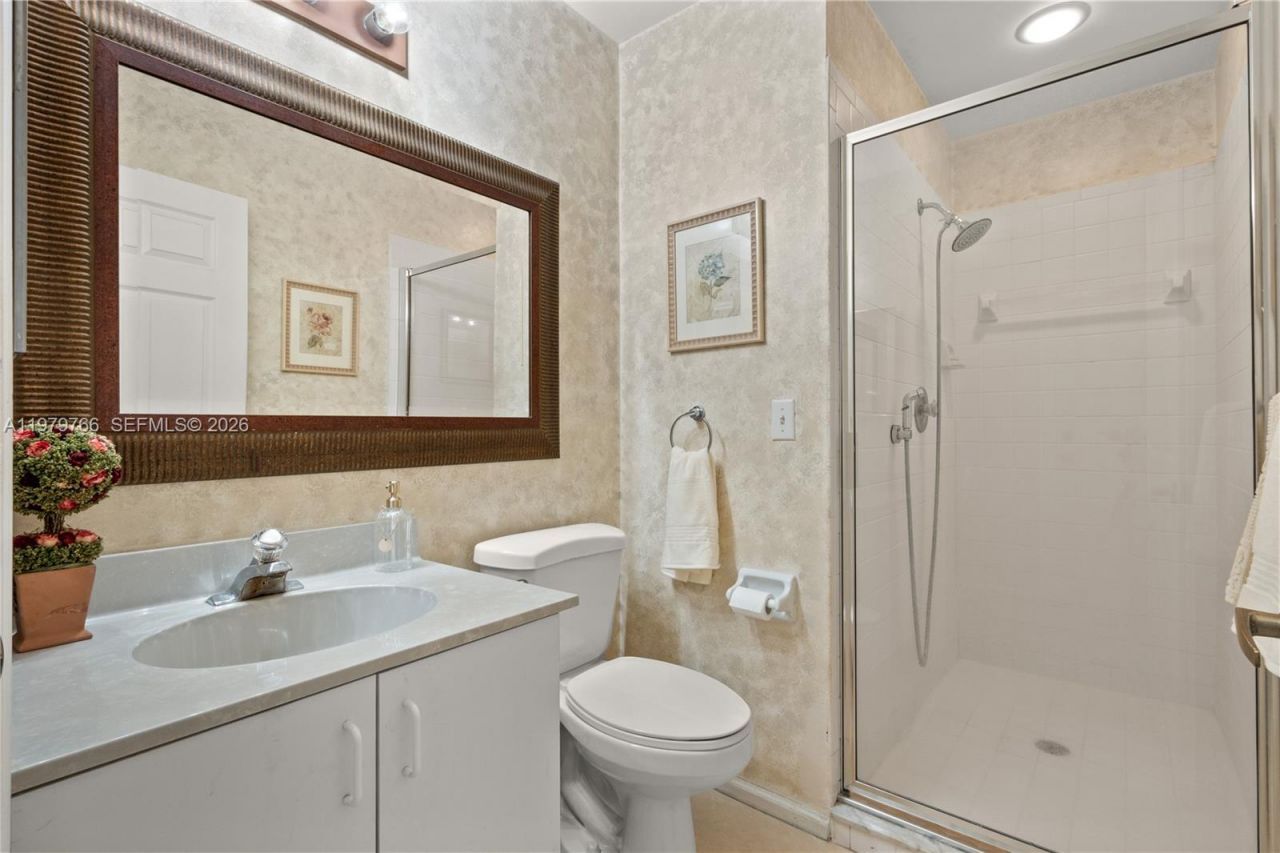 5692 Santiago Cir, Boca Raton, FL 33433 Photo