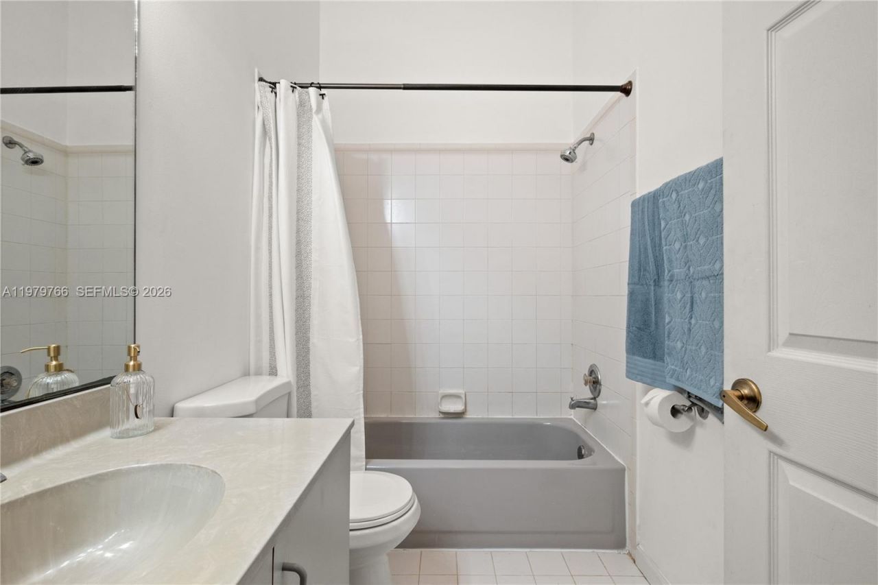 5692 Santiago Cir, Boca Raton, FL 33433 Photo