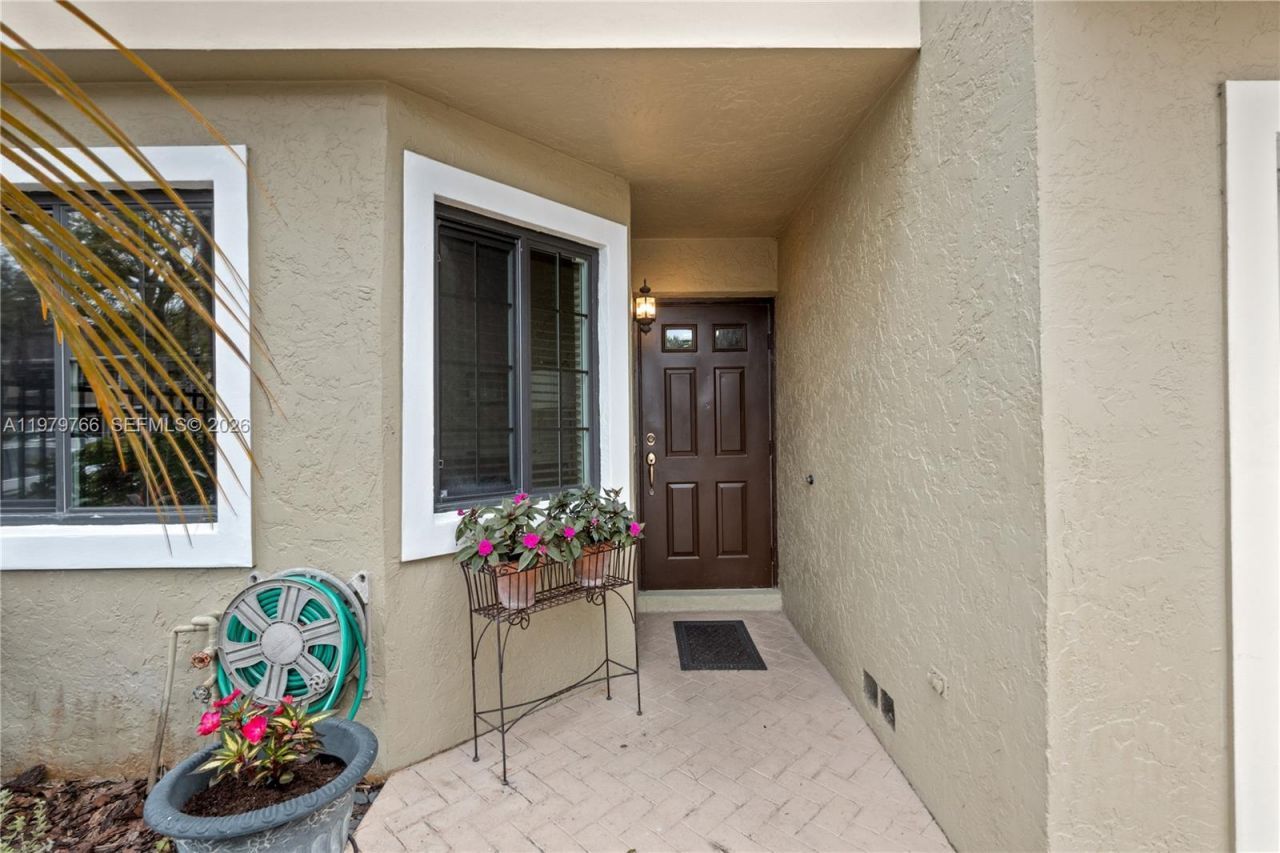 5692 Santiago Cir, Boca Raton, FL 33433 Photo