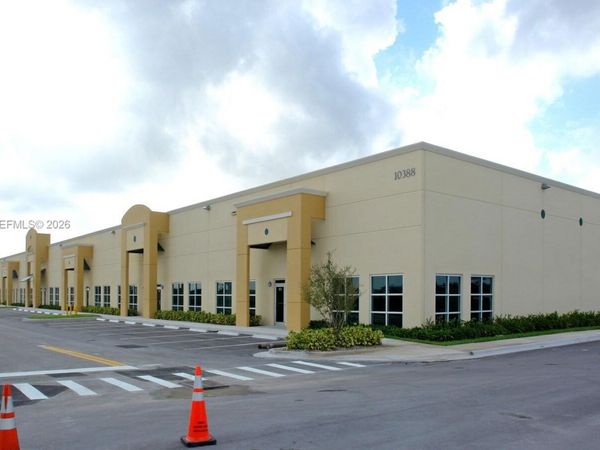 10388 W State Road 84 , Unit 108, Davie, FL 33324