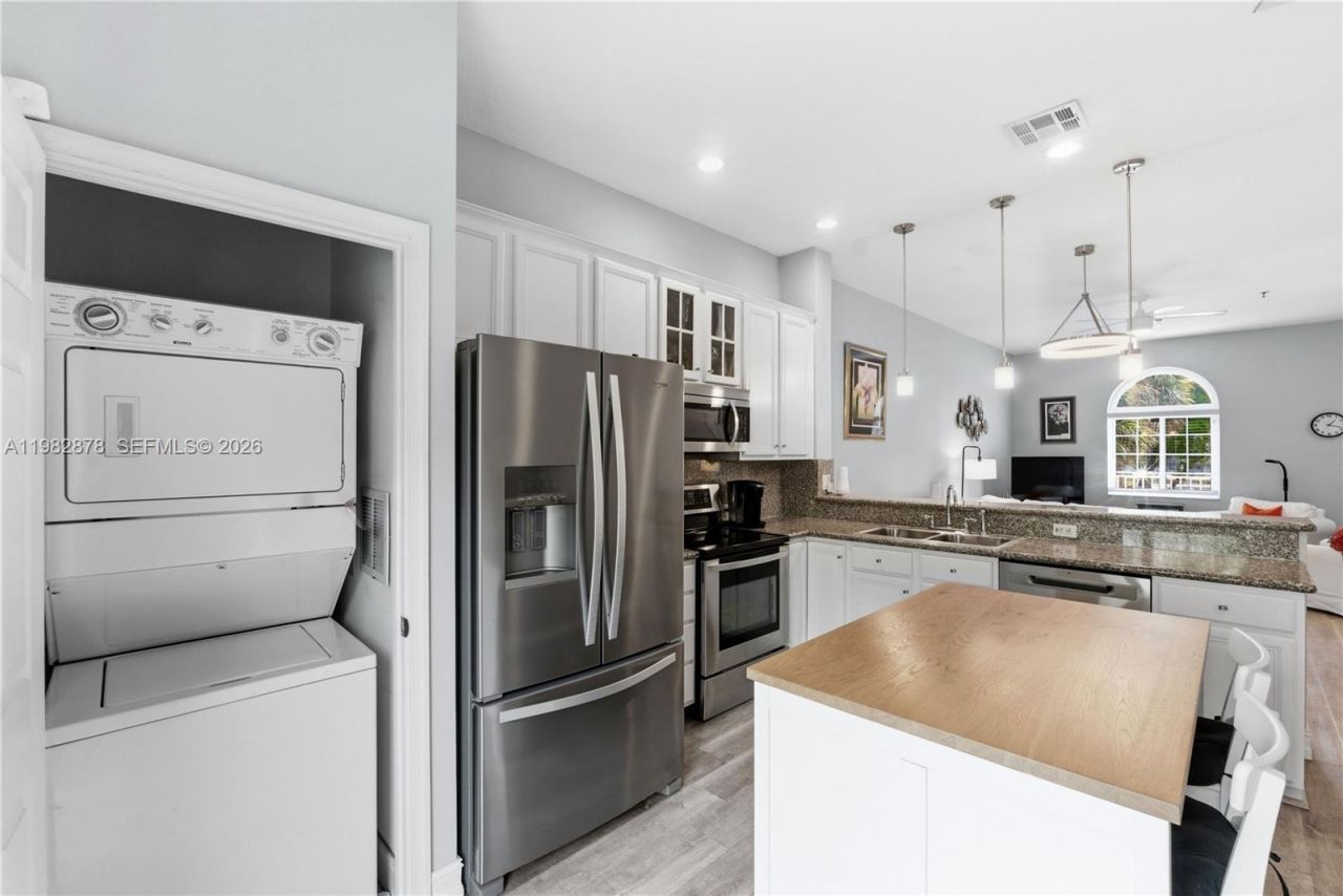 2445 NE 14th St, Unit 5-509, Pompano Beach, FL 33062 Photo