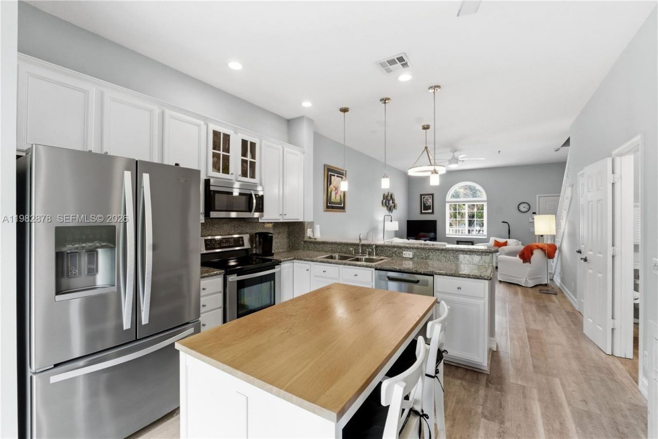 2445 NE 14th St, Unit 5-509, Pompano Beach, FL 33062 Photo