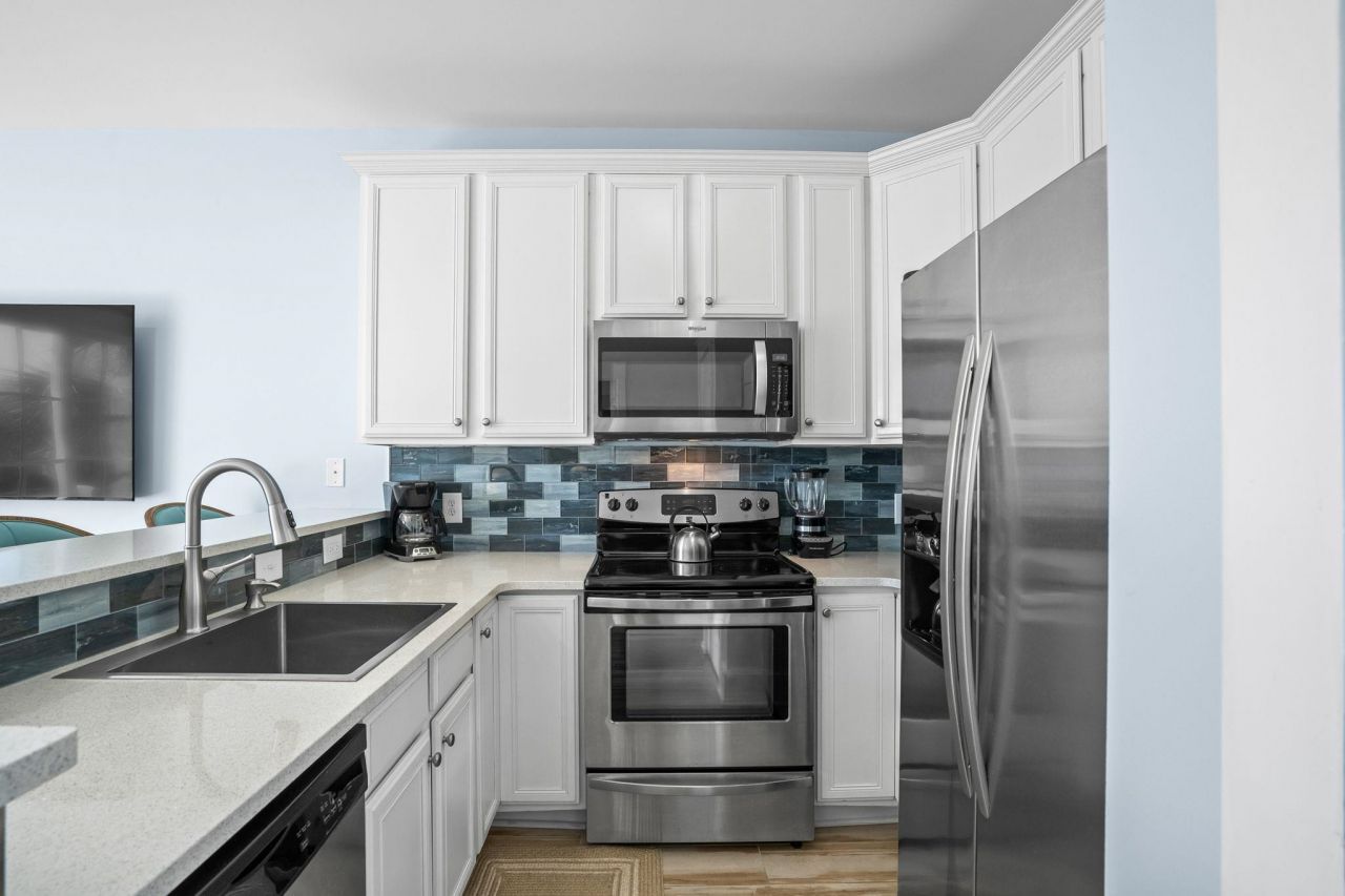 709 Madiera Dr. Photo 12