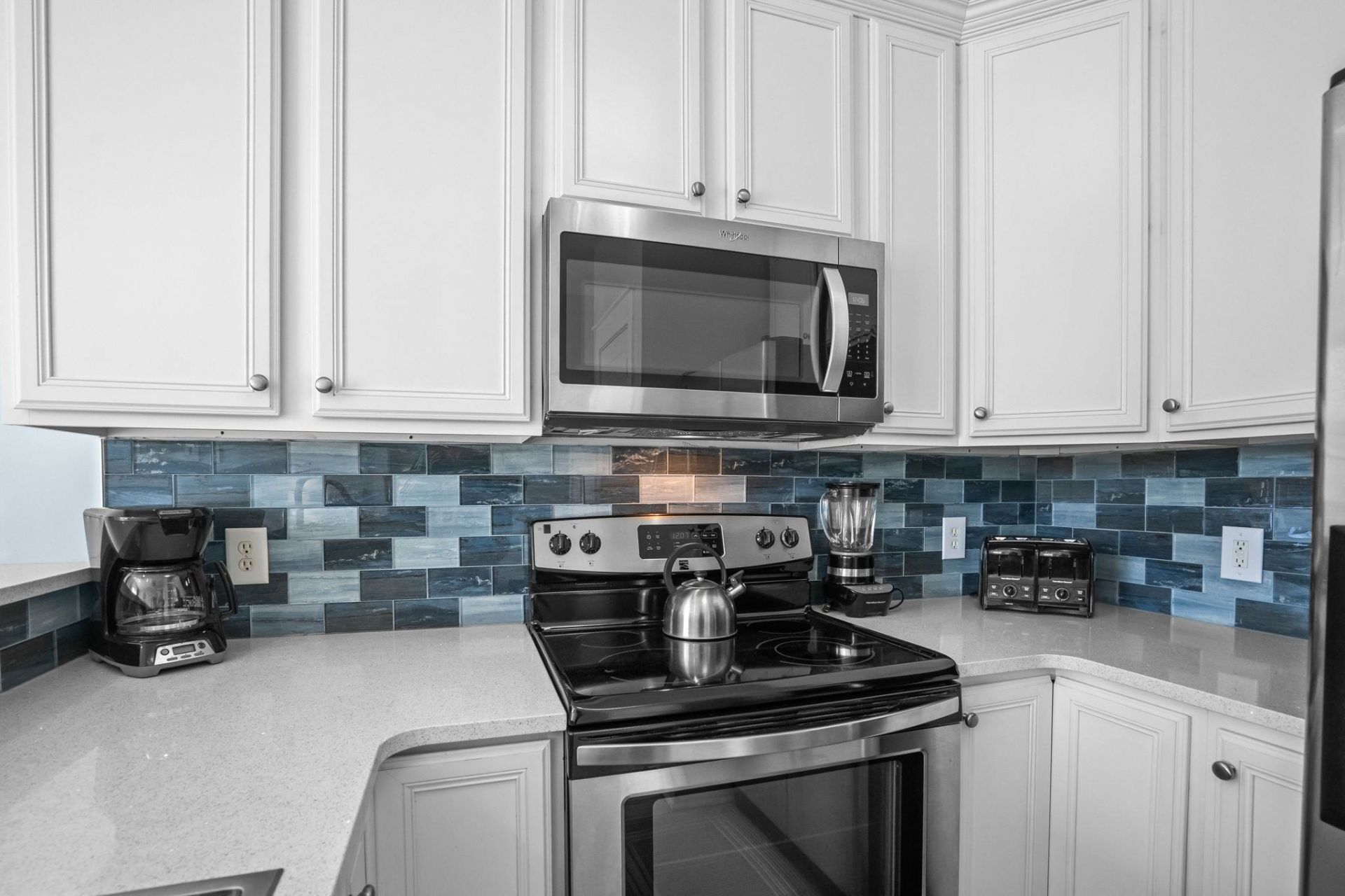 709 Madiera Dr. Photo 12