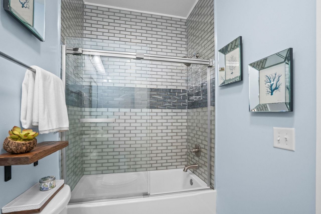 709 Madiera Dr. Photo 22