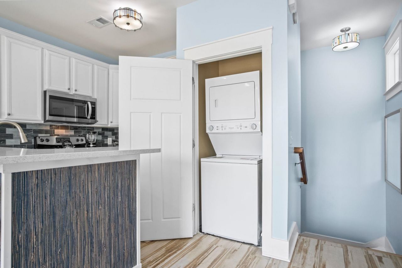 709 Madiera Dr. Photo 23