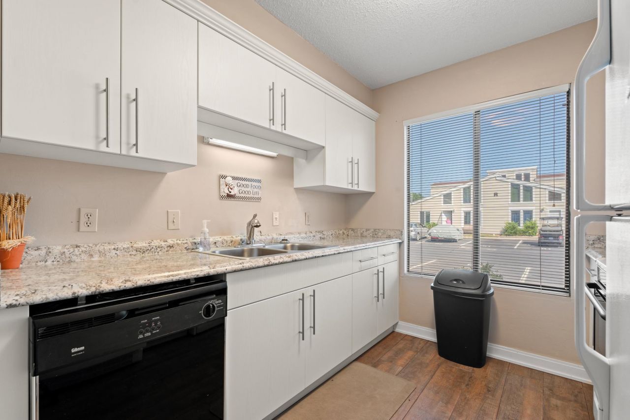 800 9th Ave. S Photo 10