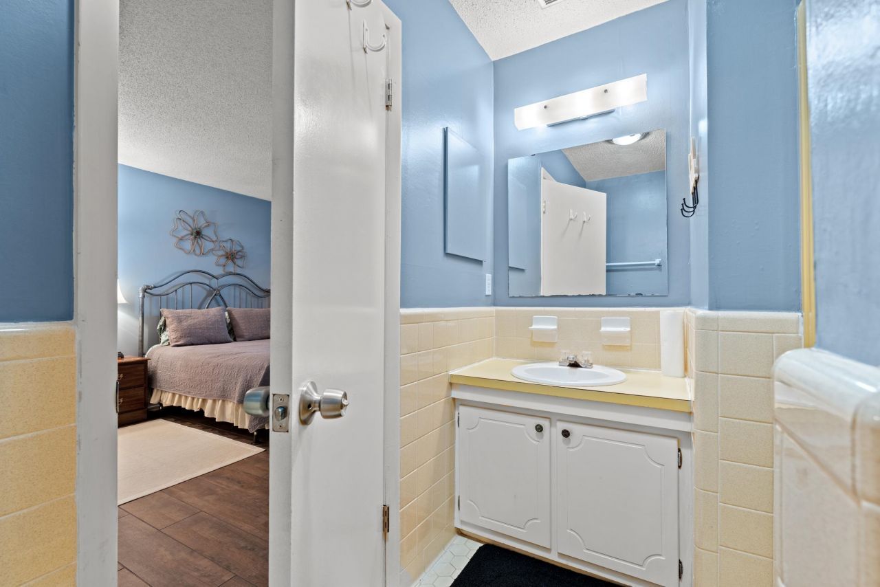 800 9th Ave. S Photo 17