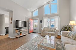 800 9th Ave. S photo 4