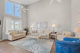 800 9th Ave. S photo 4