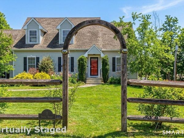 1 Verona, Essex, CT 06442