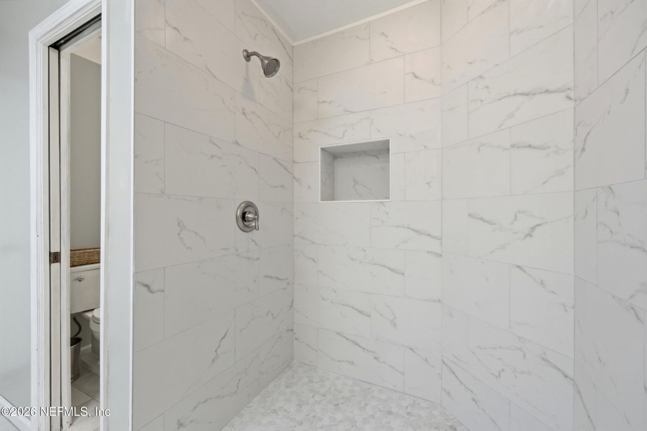 6911 Tonga Drive Drive, Jacksonville, FL 32216 Photo