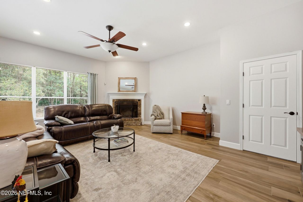 6911 Tonga Drive Drive, Jacksonville, FL 32216 Photo