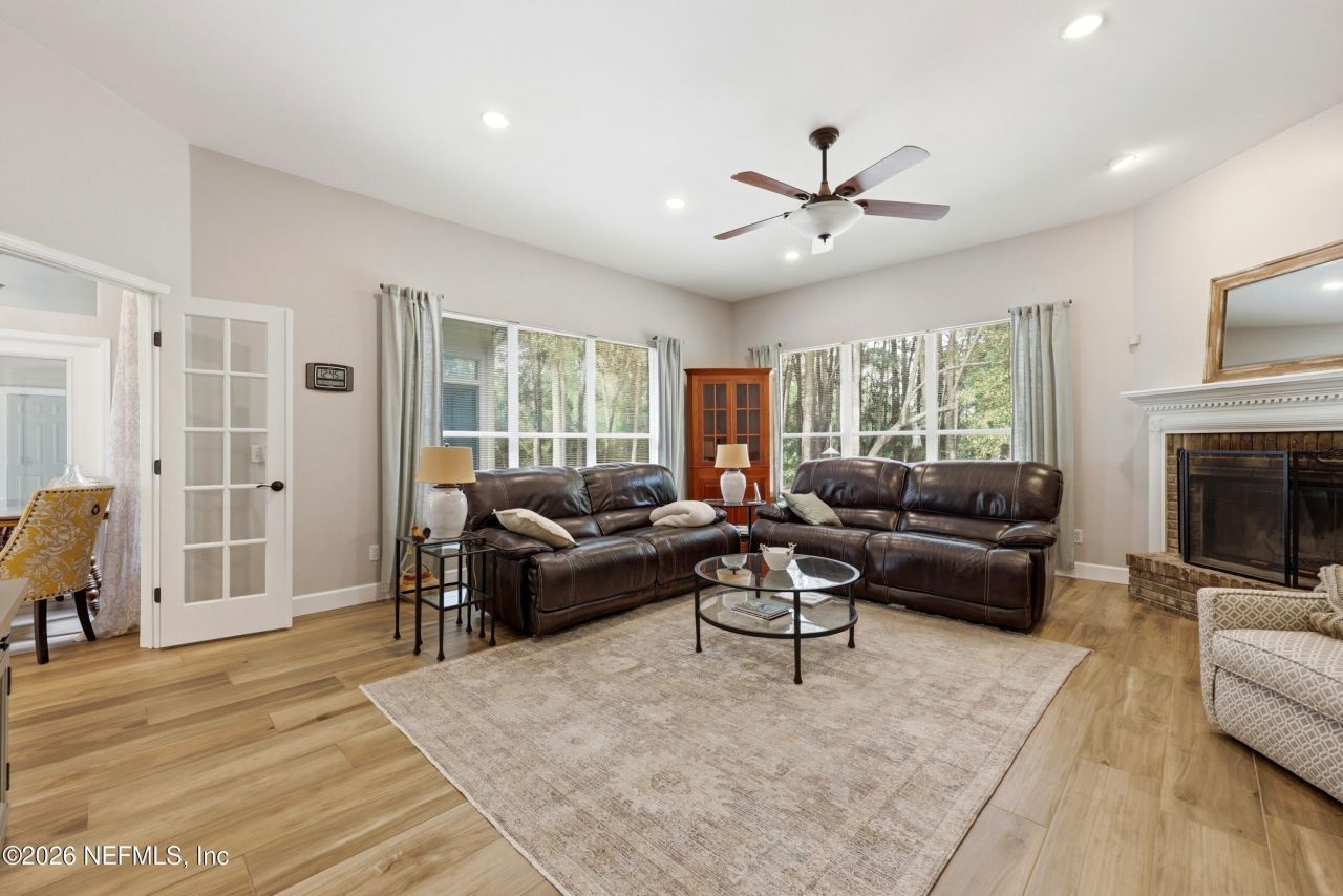 6911 Tonga Drive Drive, Jacksonville, FL 32216 Photo