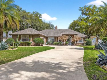 11503 SHADY MEADOW Drive, Jacksonville, FL 32258