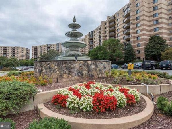 8340 GREENSBORO DRIVE, Unit 802, MC LEAN, VA 22102