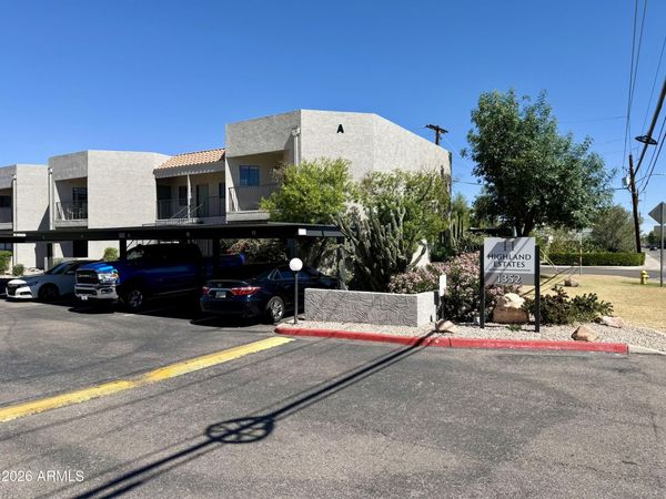 1352 E HIGHLAND Avenue, Unit 202, Phoenix, AZ 85014