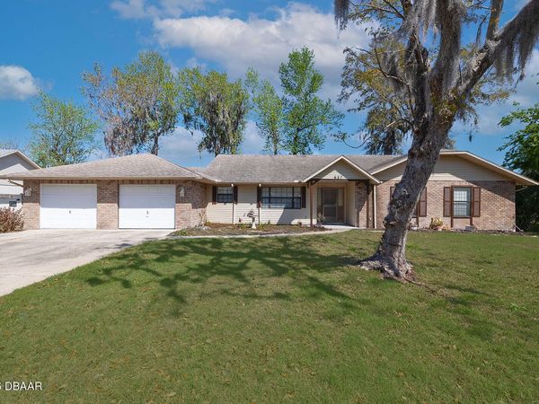 627 Ipswich Lane, Port Orange, FL 32127