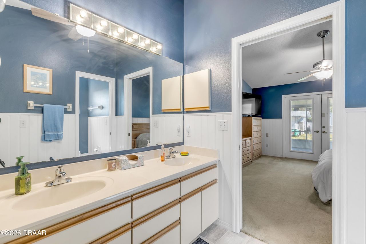 451 Palm Drive, New Smyrna Beach, FL 32168 Photo