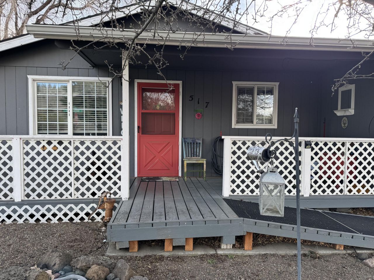 517 SW Marshall Street, Madras, OR 97741 Main Photo