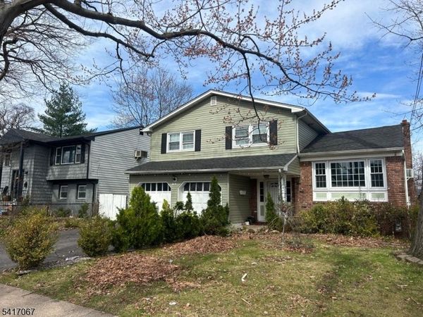 448 W 4Th Ave, Roselle, NJ 07203