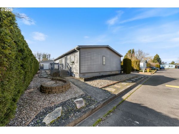 1377 SW LOUISE DR, McMinnville, OR 97128
