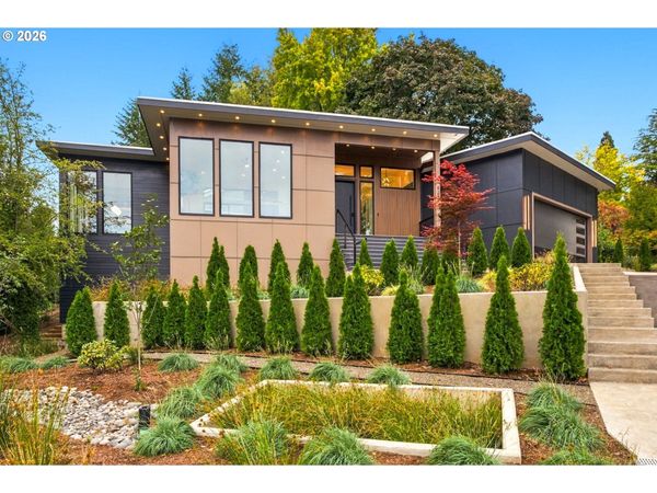 6233 SW HAMILTON WAY, Portland, OR 97221