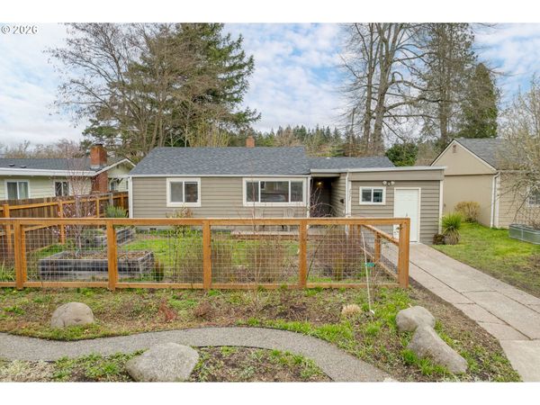 2571 ALDER ST, Eugene, OR 97405