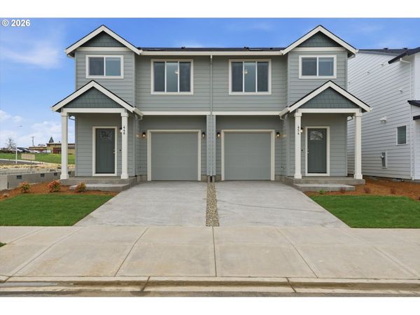 454 E Wilson ST, Carlton, OR 97111