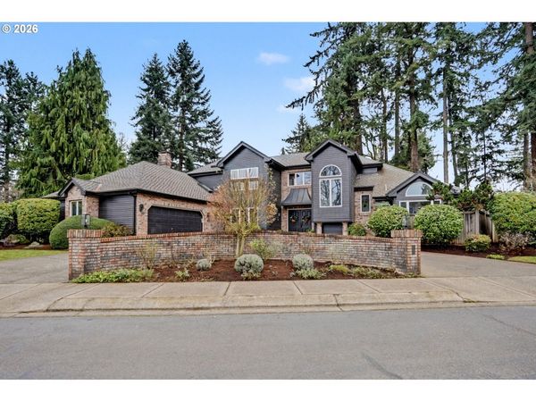 670 PALISADES SE DR, Salem, OR 97302