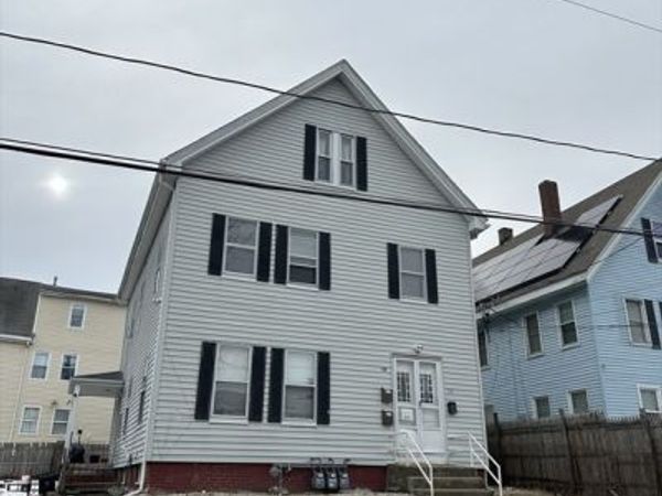 34 Enterprise St, Brockton, MA 02301