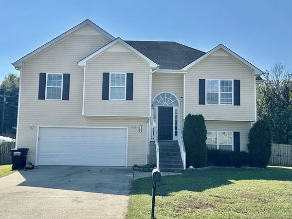 1348 Francesca Dr , Clarksville, TN 37042