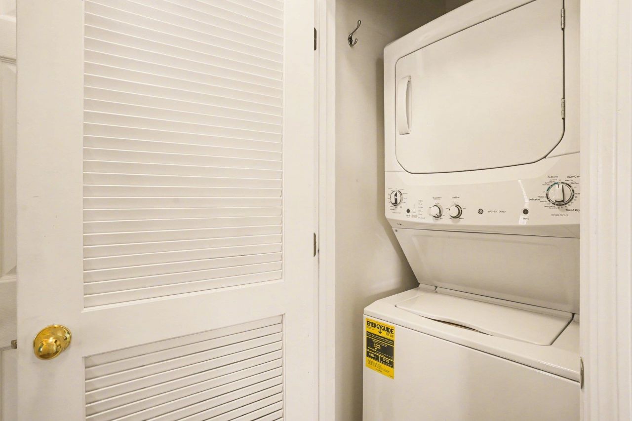 5801 Oyster Catcher Dr.  Photo 21