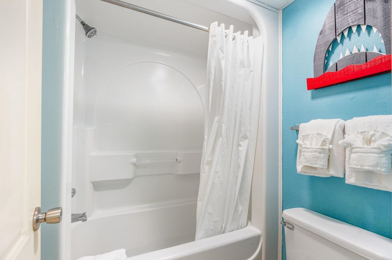 6804 N Ocean Blvd.  Photo 37