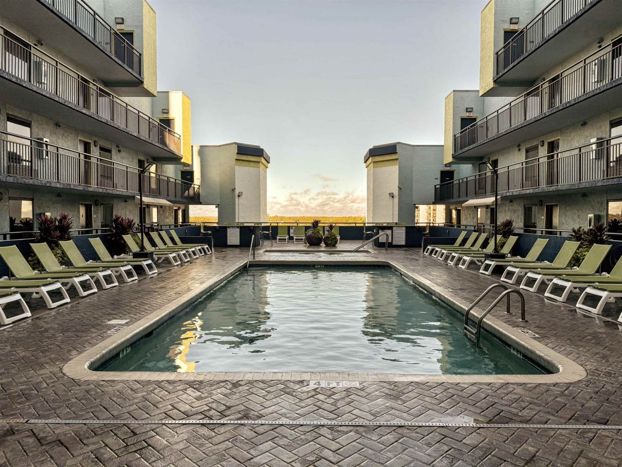 6804 N Ocean Blvd.  Photo 5