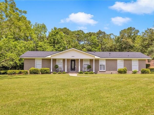 2858 Woodmere Street W, Mobile, AL 36693