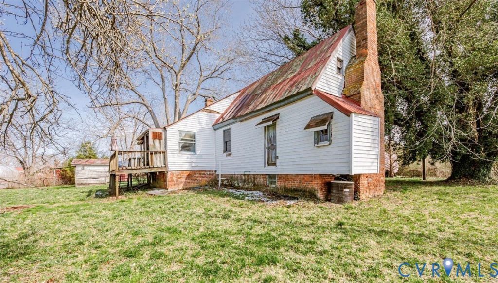 2326 Johnville Road, Dunnsville, VA 22454 Main Photo