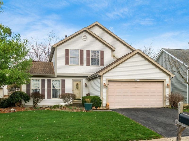 6049 Woodsboro Drive , Columbus, OH 43228 Photo 1