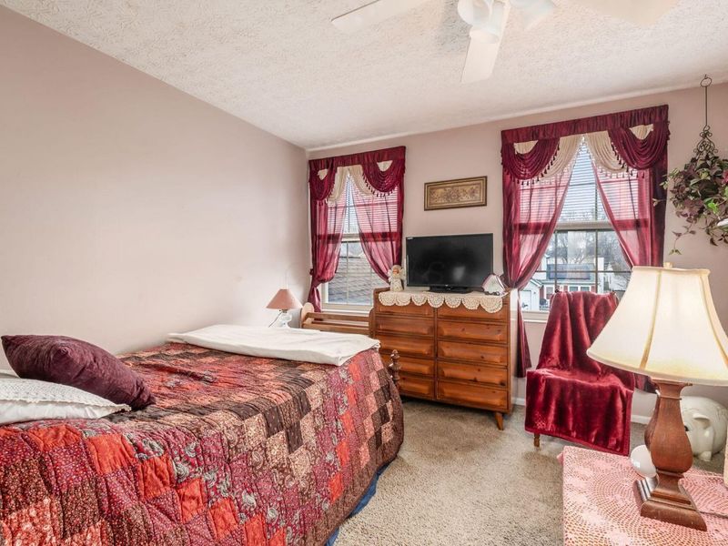 6049 Woodsboro Drive , Columbus, OH 43228 Photo 15