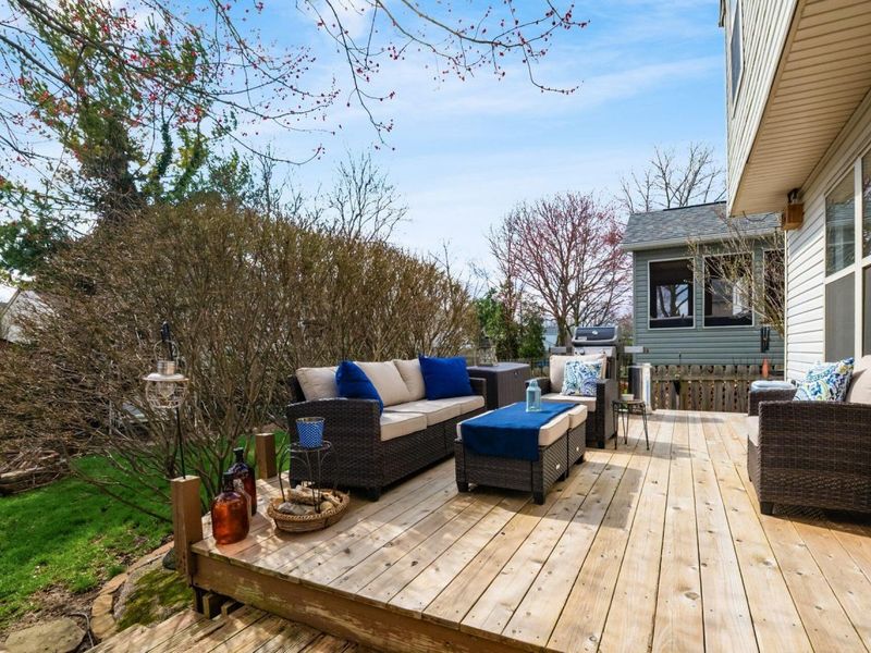 6049 Woodsboro Drive , Columbus, OH 43228 Photo 22