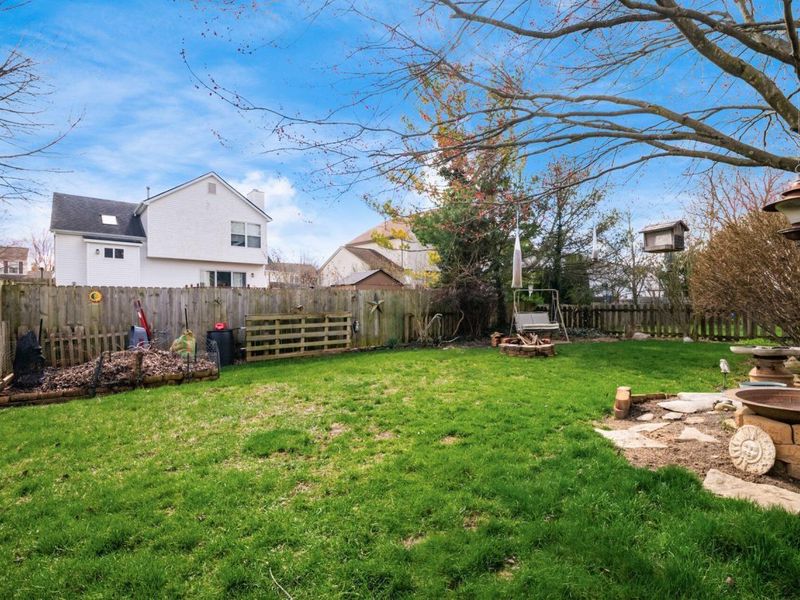 6049 Woodsboro Drive , Columbus, OH 43228 Photo 24