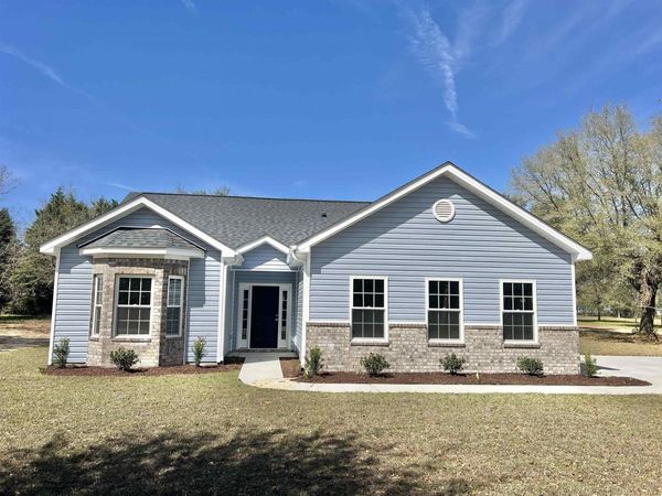 2204 Norwood Dr., Marion, SC 29571