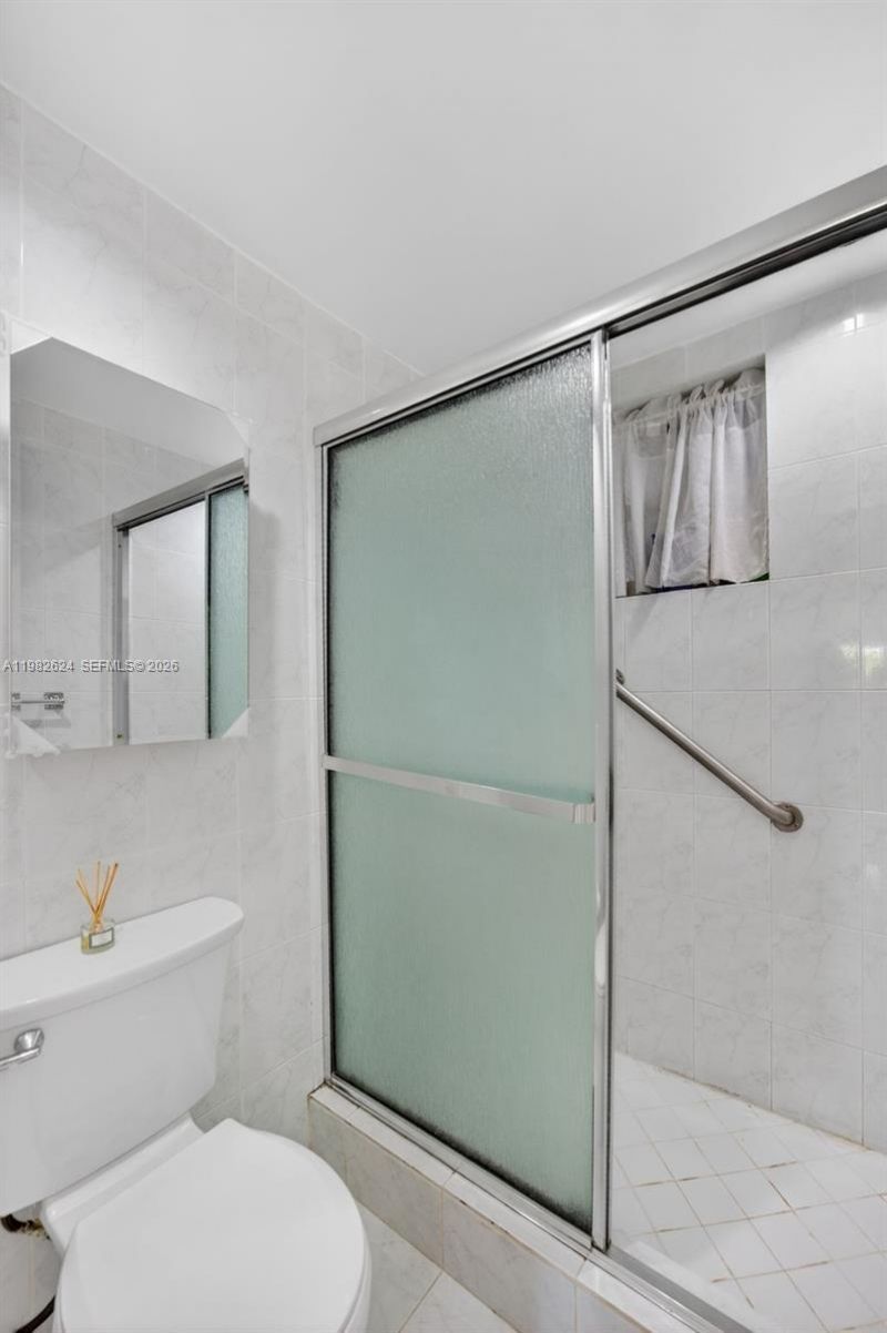 3181 SW 13th St , Unit 416, Miami, FL 33145 Photo