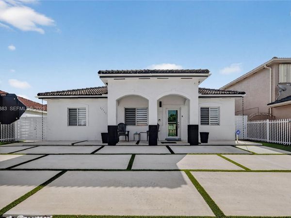 22547 SW 102nd Path , Cutler Bay, FL 33190