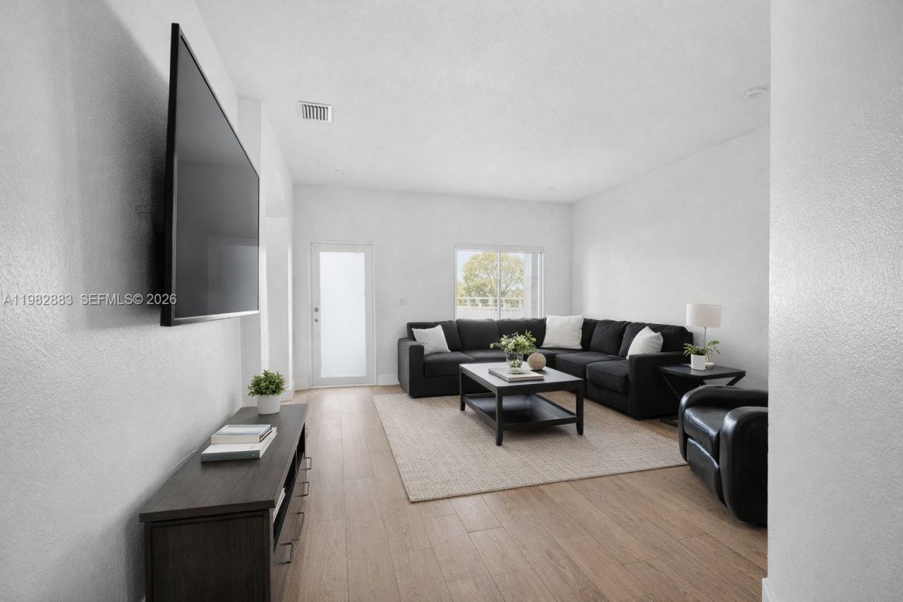 22547 SW 102nd Path, Cutler Bay, FL 33190 Photo