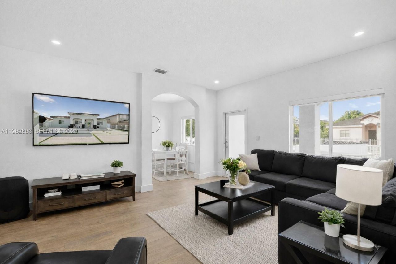 22547 SW 102nd Path, Cutler Bay, FL 33190 Photo