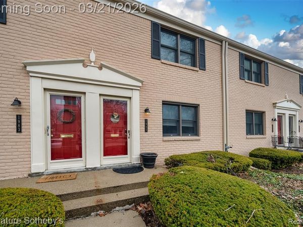 1985 Graefield Road, Birmingham, MI 48009